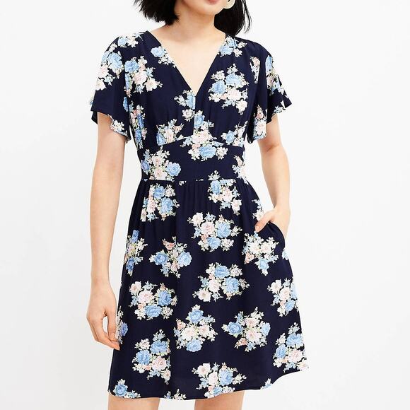 Ann Taylor Loft Floral Flutter V-Neck Pocket Short Dress Womens 2 Petite Blue - Picture 1 of 9